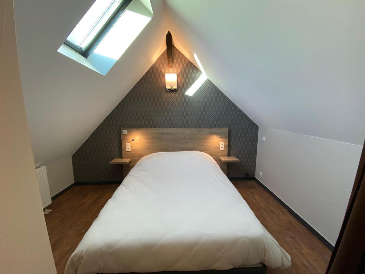 Logis - Hotel & Restaurant Saint Nicolas Шомон-ан-Вексан Екстериор снимка