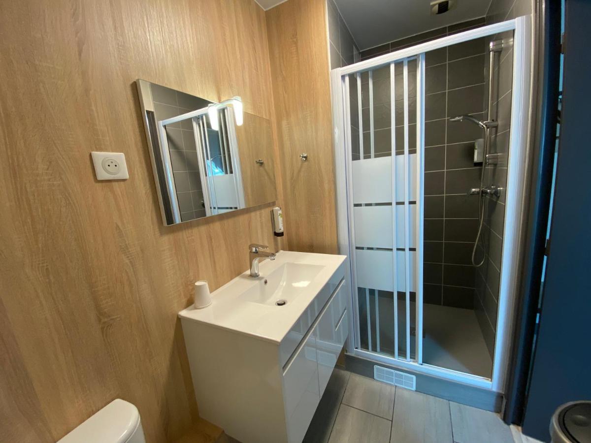 Logis - Hotel & Restaurant Saint Nicolas Шомон-ан-Вексан Екстериор снимка